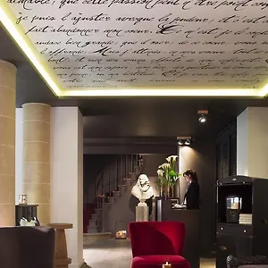 4* 호텔 몰리에르