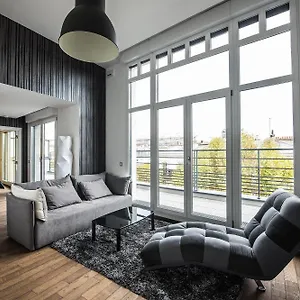  Apartment Clichy